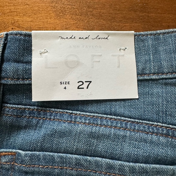 Ann Taylor LOFT Denim Jean shorts 27 / 4 - Picture 4 of 5